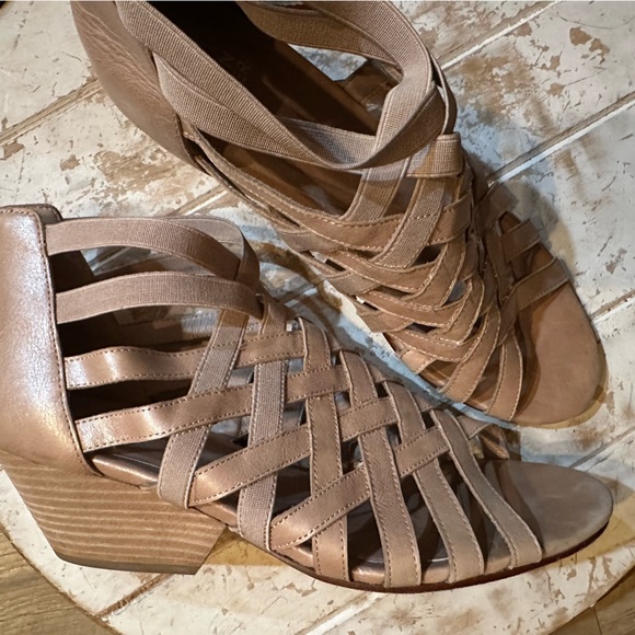 Eileen Fisher Oodle Caged Sandles - Picture 2 of 13